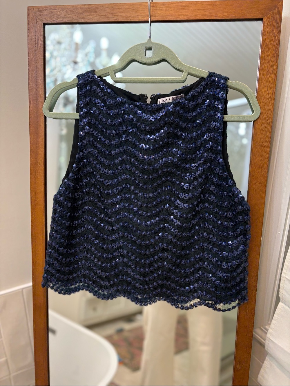 Alice + Olivia Navy Sequin Wave Crop Tank fits size 4